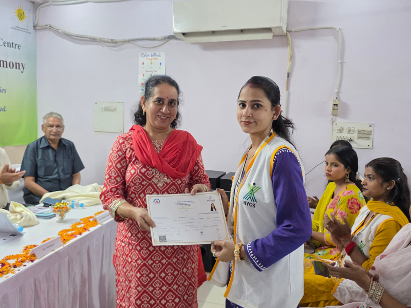 certificate-distribution-ceremony-11