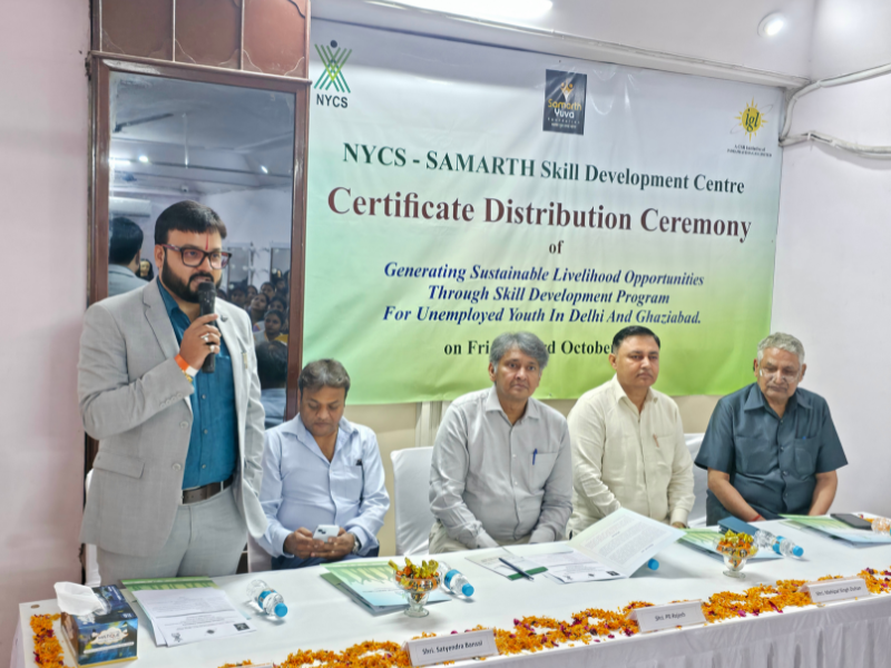 certificate-distribution-ceremony-3