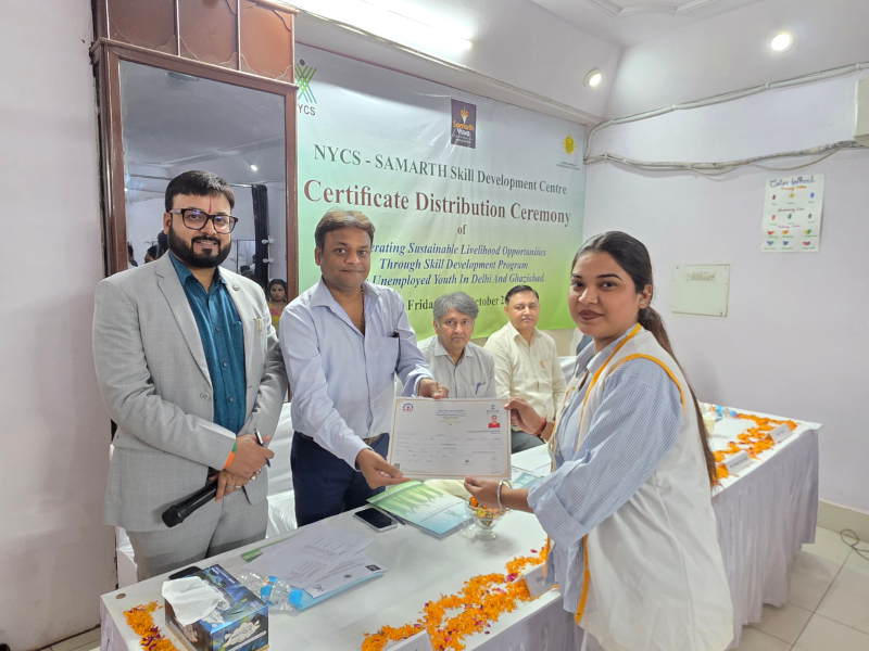 certificate-distribution-ceremony-4